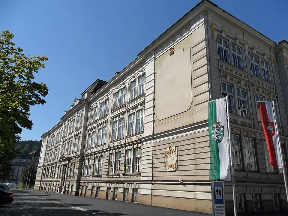 Volks- und Hauptschule