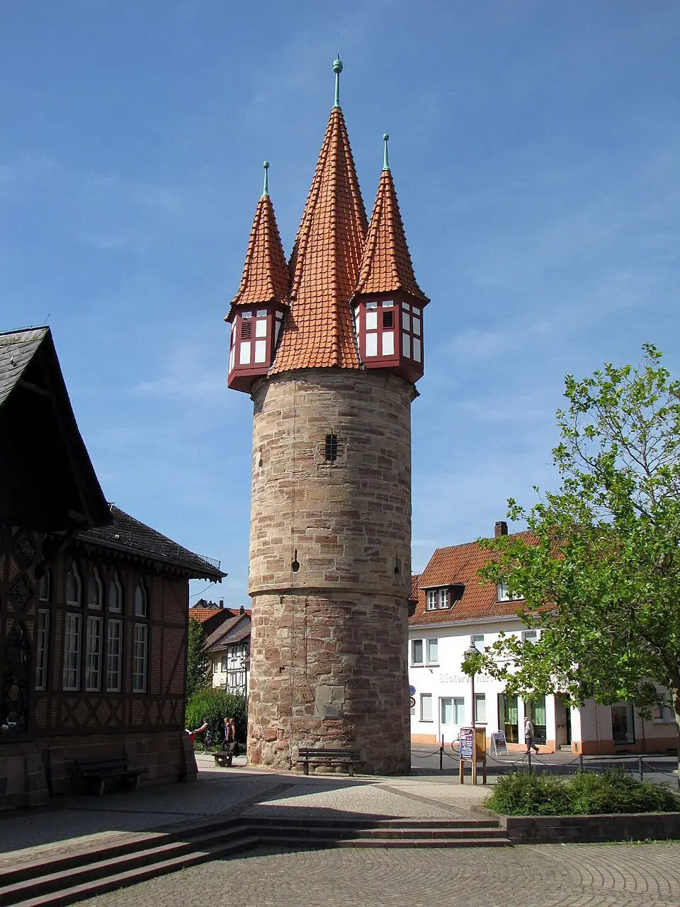Slika: Dirk Schmidt ( celsius) · CC BY-SA 3.0 Dünzebacher Torturm