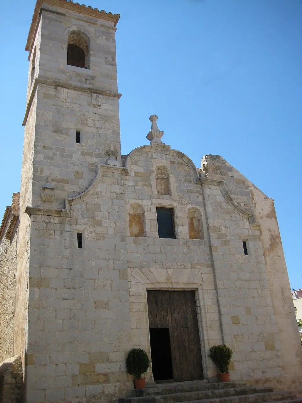 Slika: Columbusalbus · CC BY-SA 3.0 iglesia de San Pedro