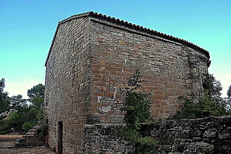 iglesia de Santa María de la Roqueta