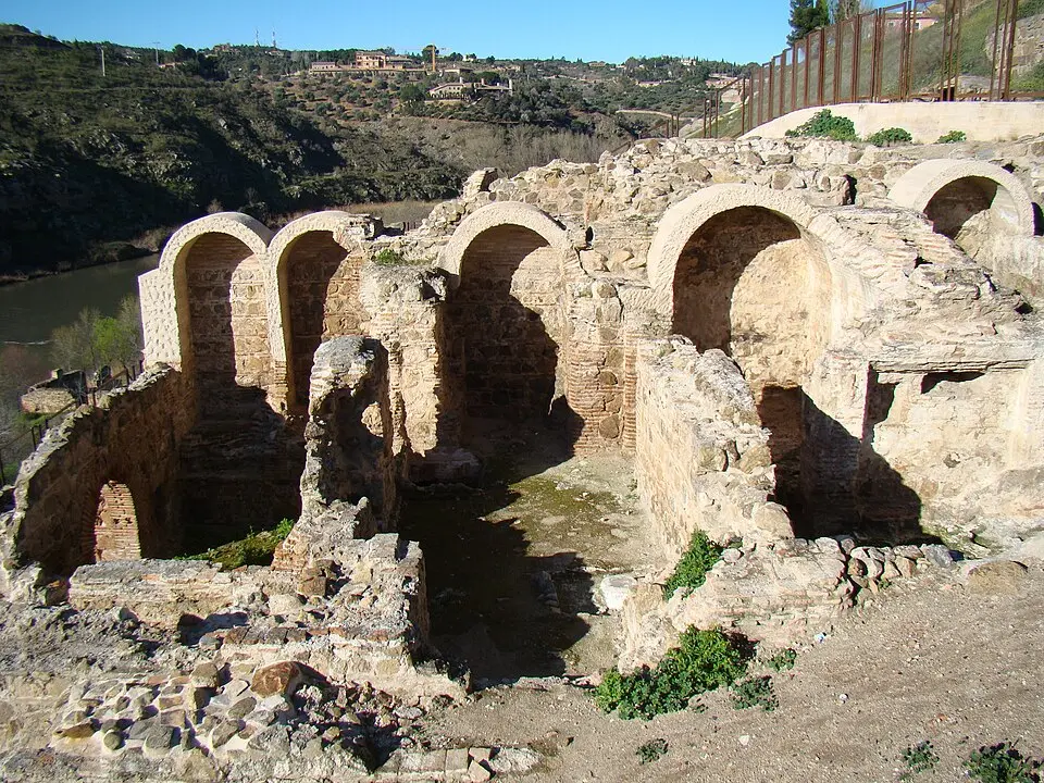 Obrázok: Antonio.velez · CC BY-SA 3.0 ES baños de Tenerías