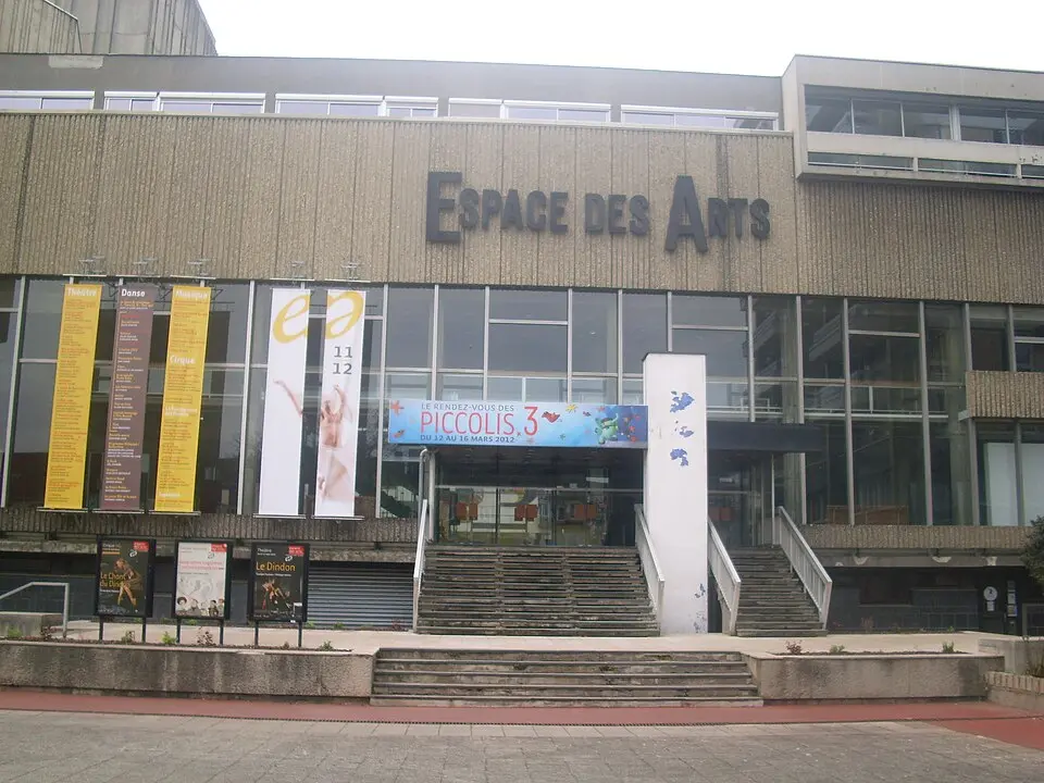 espace des Arts et maison des Sports