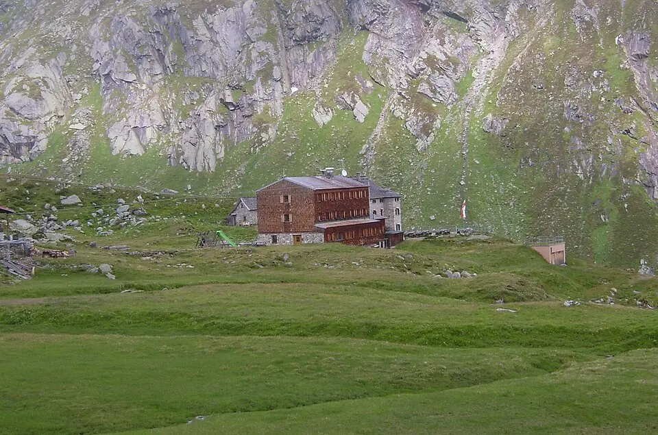 Kép: J11 at German Wikipedia · CC BY-SA 3.0 Essener-Rostocker-Hütte