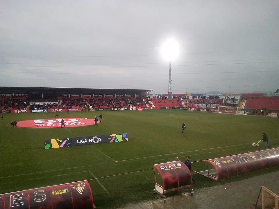 Estádio do Clube Desportivo das Aves