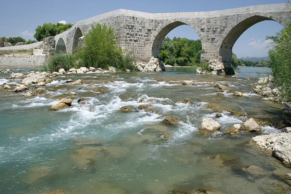 pont sur l'Eurymédon