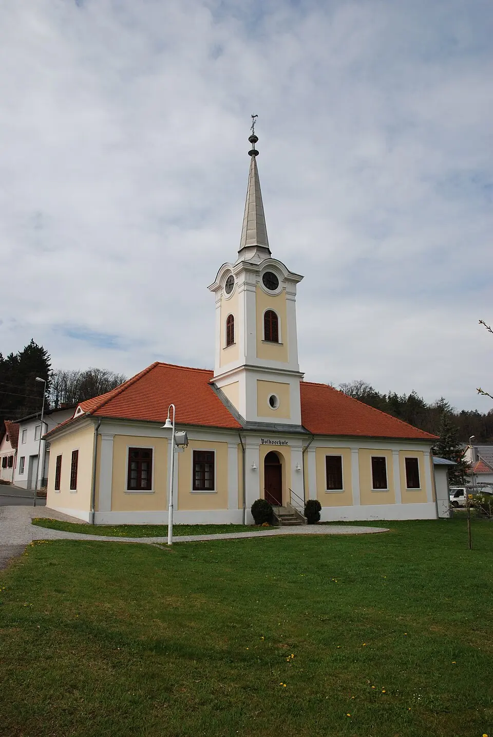 Evang. Schul- und Bethaus