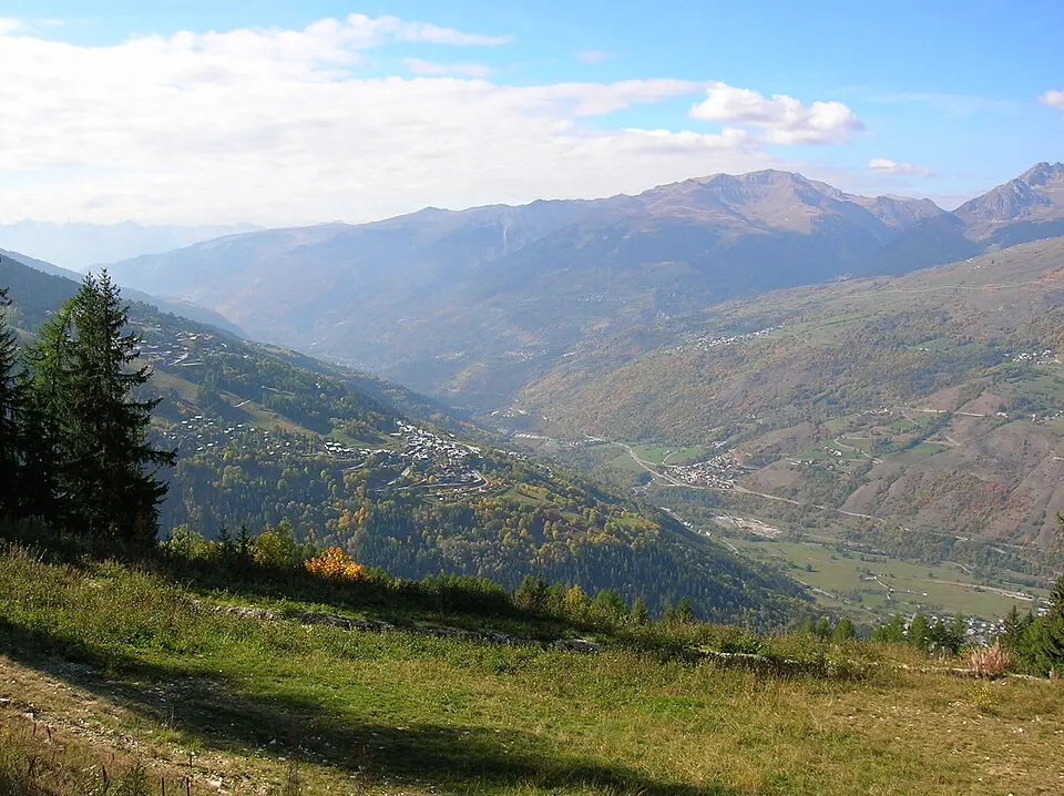 Obrázek: Photography by Semnoz in October 2005 · CC BY-SA 3.0 Tarentaise