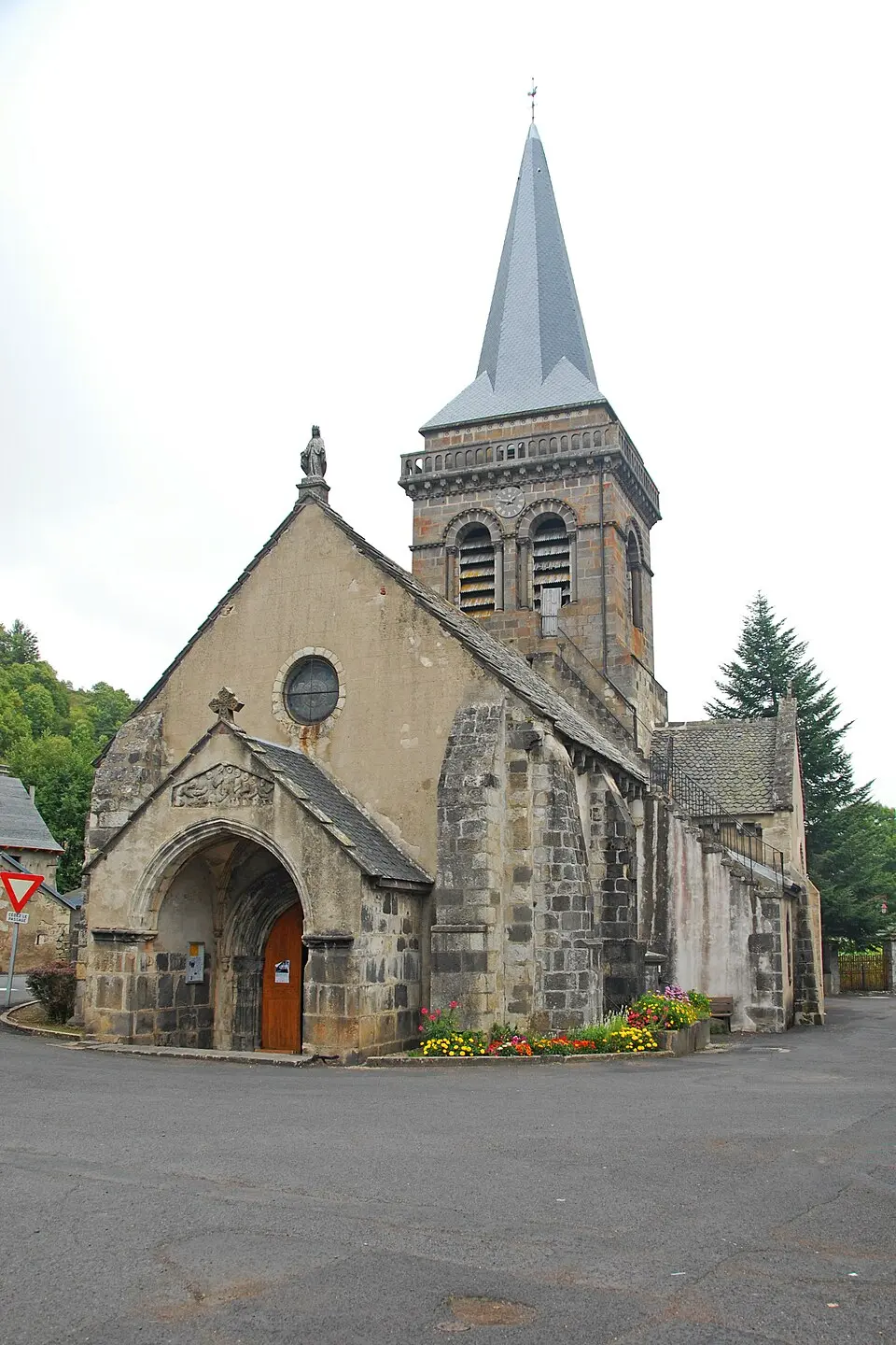 église Saint-Étienne de Chambon-sur-Lac