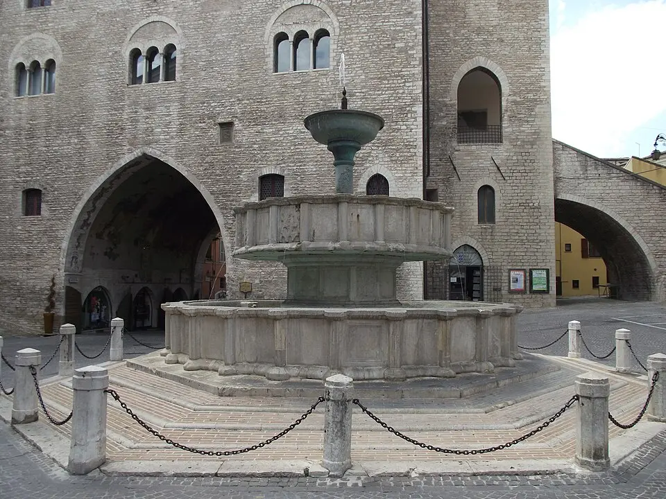 fontana Sturinalto