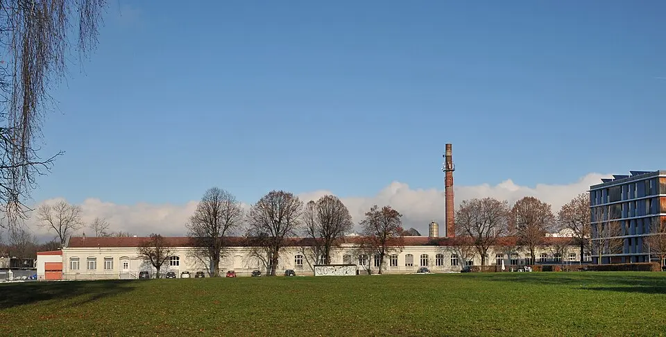 Fabriksgebäude