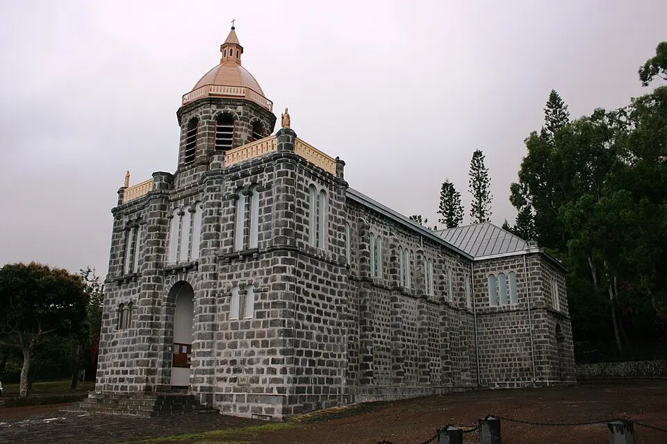 Obrázok: Thierry Caro · CC BY-SA 3.0 église du Sacré-Cœur de Saint-Leu
