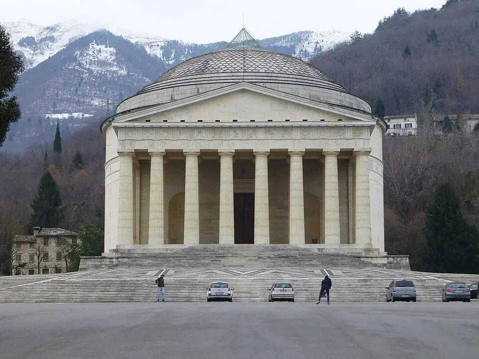 Tempio Canoviano
