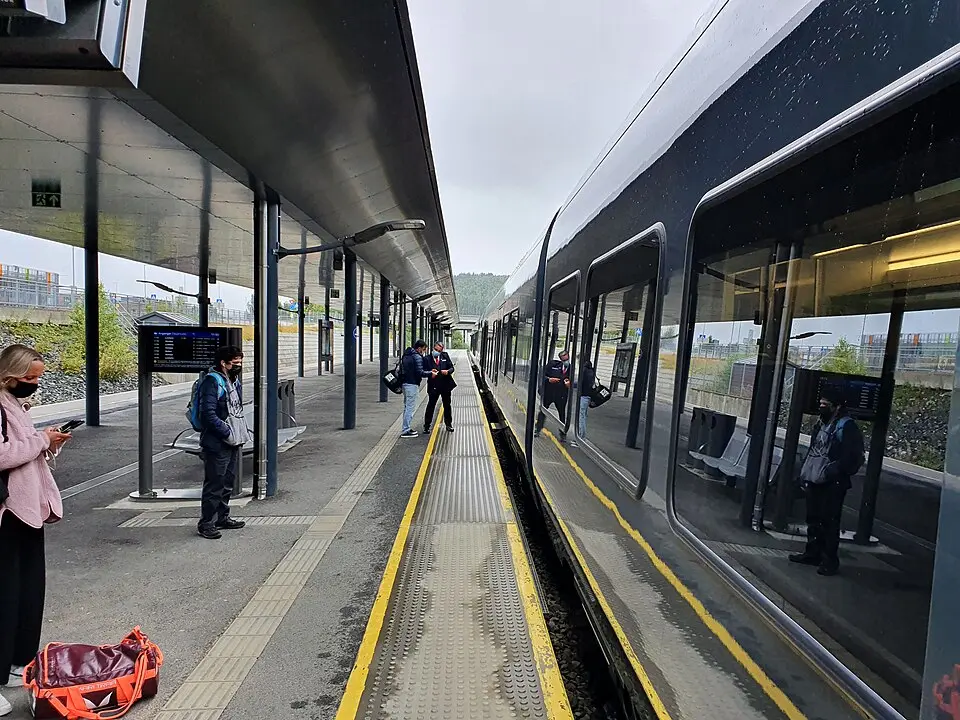 Trondheim lufthavn Værnes holdeplass