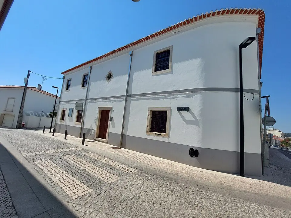 Edíficio na Rua Políbio Gomes dos Santos, n.º 14