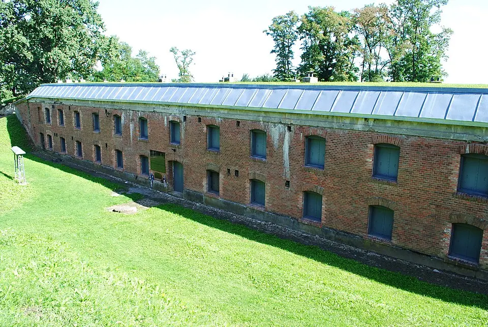 fort pancerny W XV „Borek”