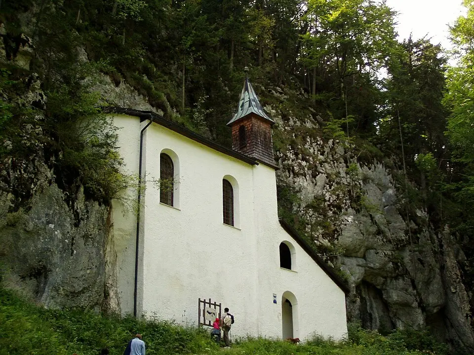Immagine: Griensteidl · CC BY-SA 3.0 Falkensteinkirchlein