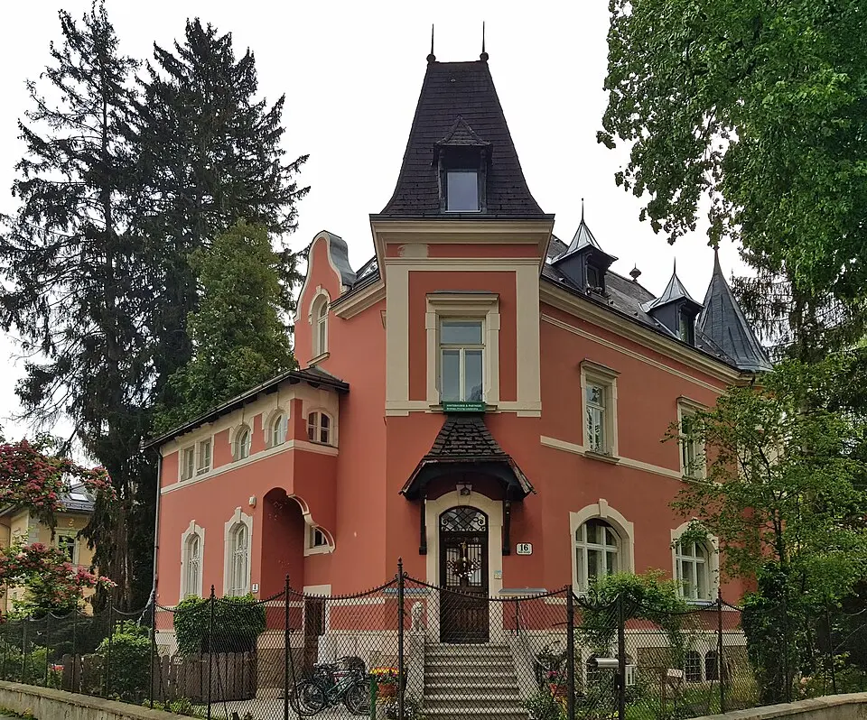 Villa