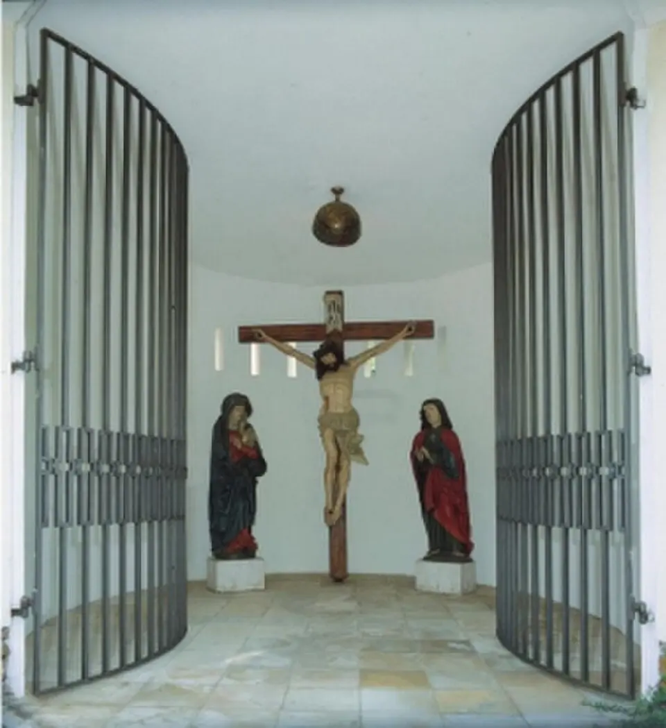 Fallauerkapelle, Spätgotische Kreuzigungsgruppe