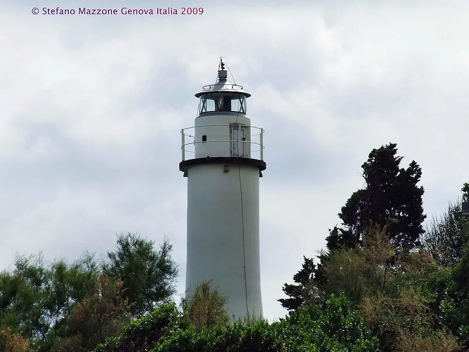 Punta Vagno Lighthouse
