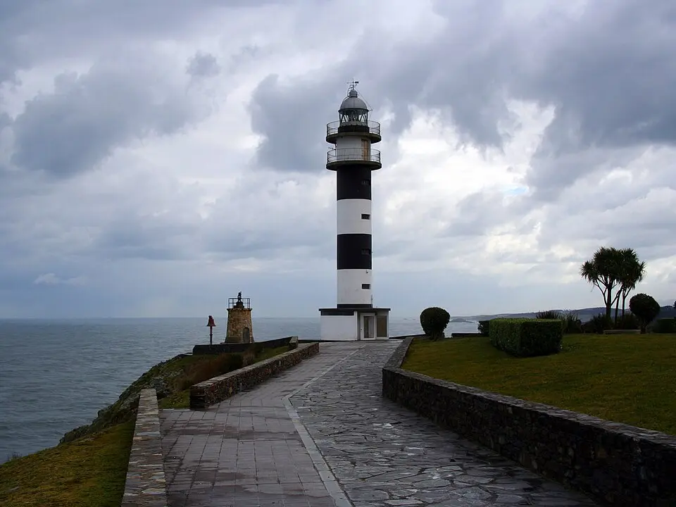 Faro de Cabo San Agustín