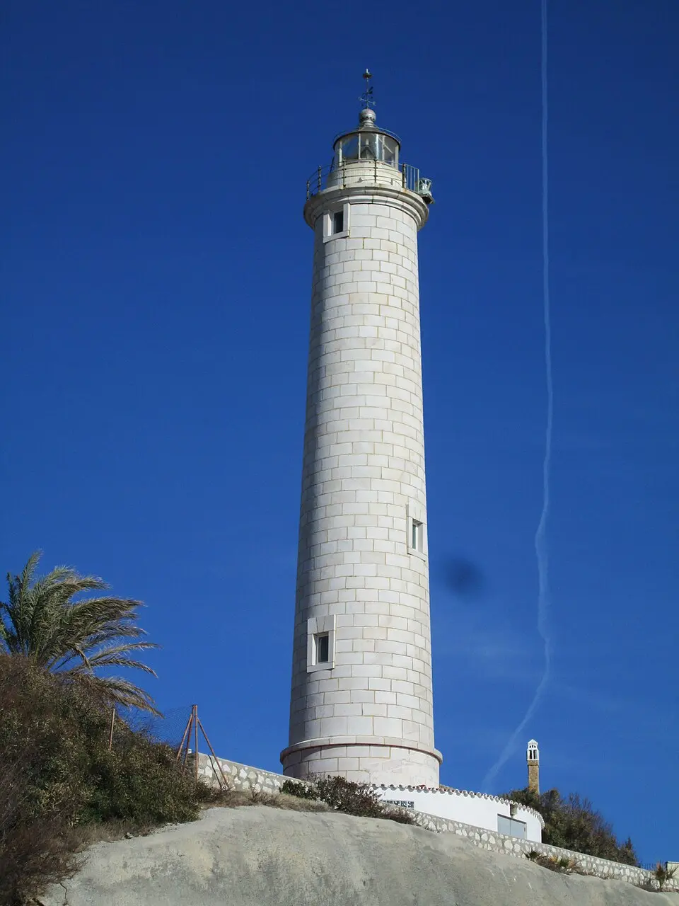 Faro de Calaburras