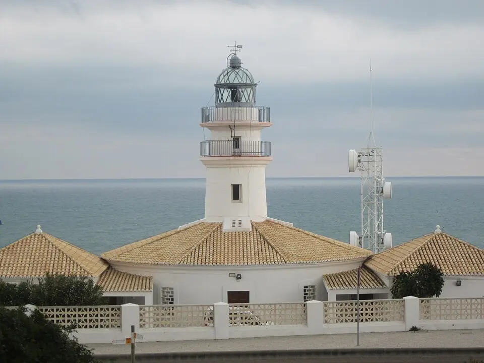 Image: Aureliano from Castellón, España · CC BY-SA 2.0 phare de Cullera