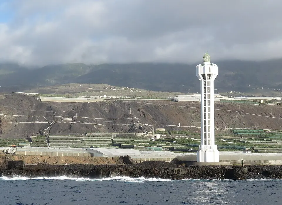 Faro de Punta Lava