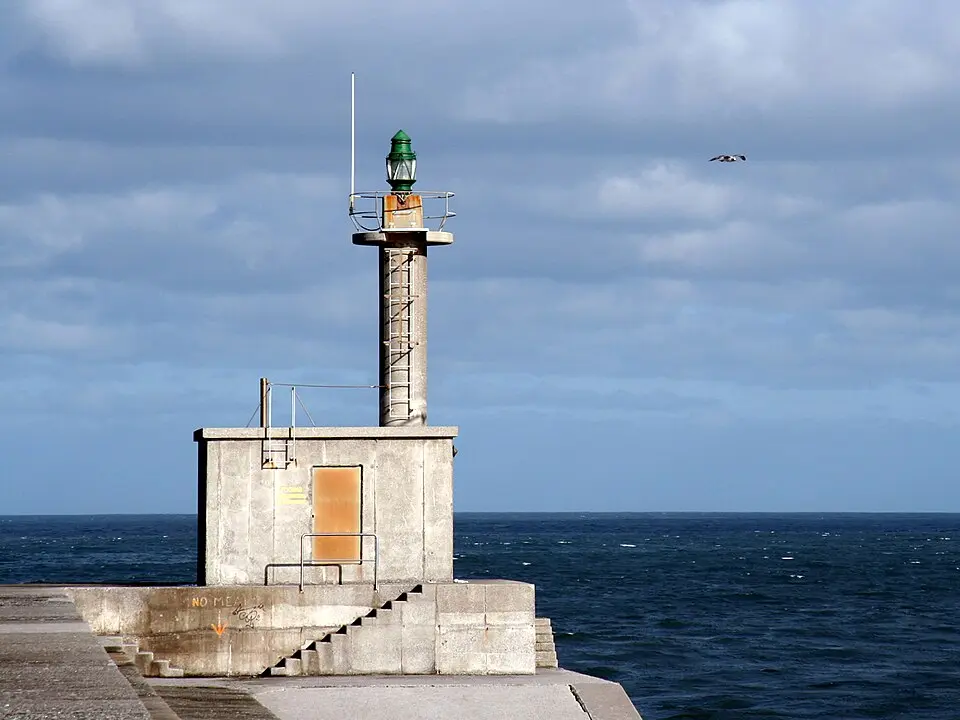 Faro de San Esteban de Pravia
