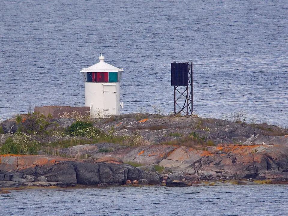 Fårholmsrevets fyr