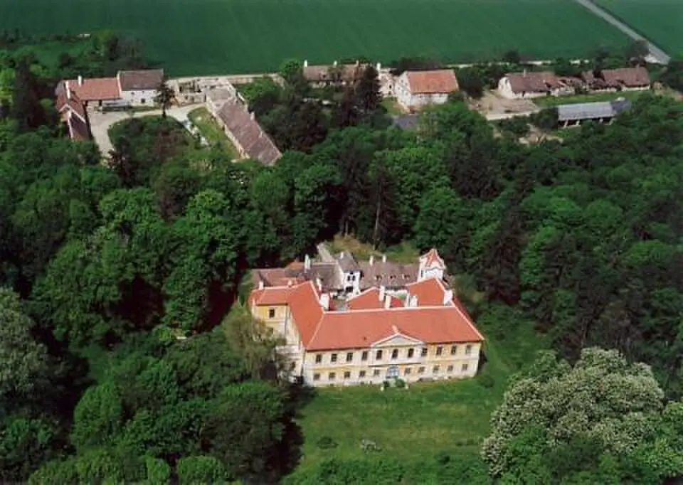 Image: Civertan · CC BY-SA 3.0 Schloss Gálosháza