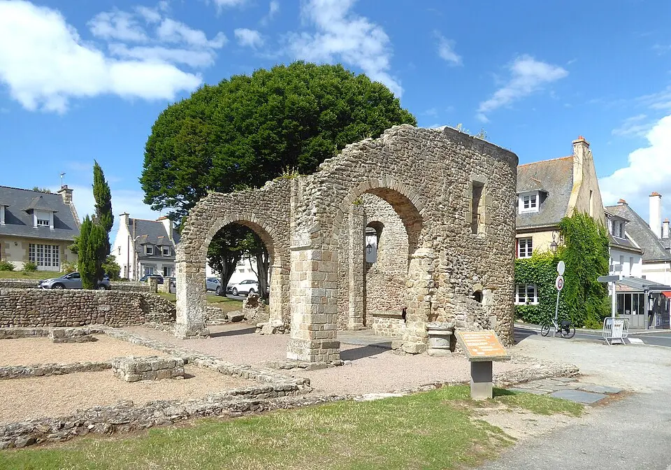 cathédrale Saint-Pierre d'Aleth