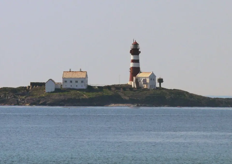 Feistein fyr