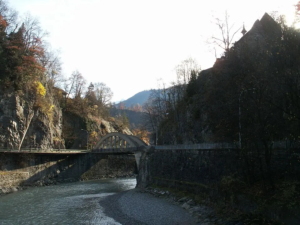 Straßenbrücke, Vereinigungsbrücke