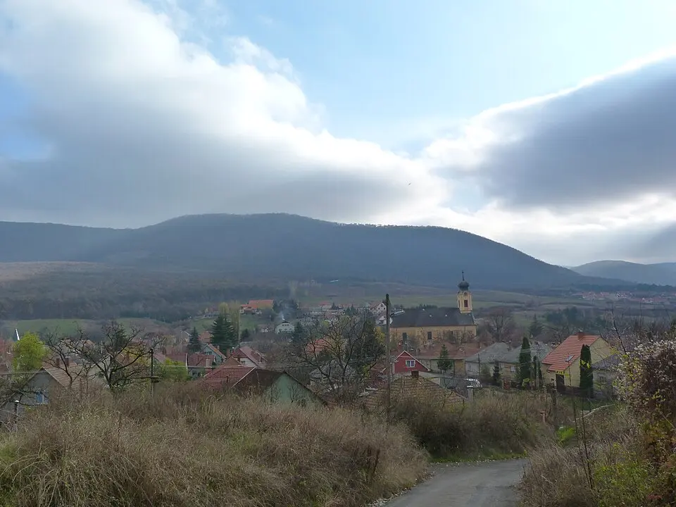 Felsőtárkány