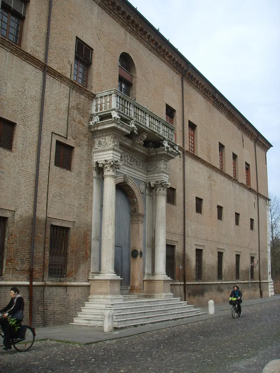 Palazzo Prosperi-Sacrati, Ferrara