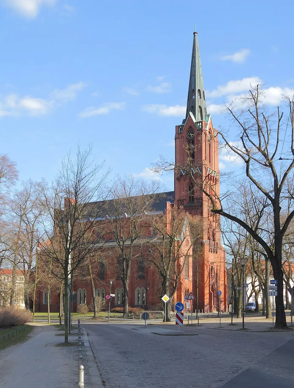Kép: A.Savin · CC BY-SA 3.0 Sankt-Gertraud-Kirche