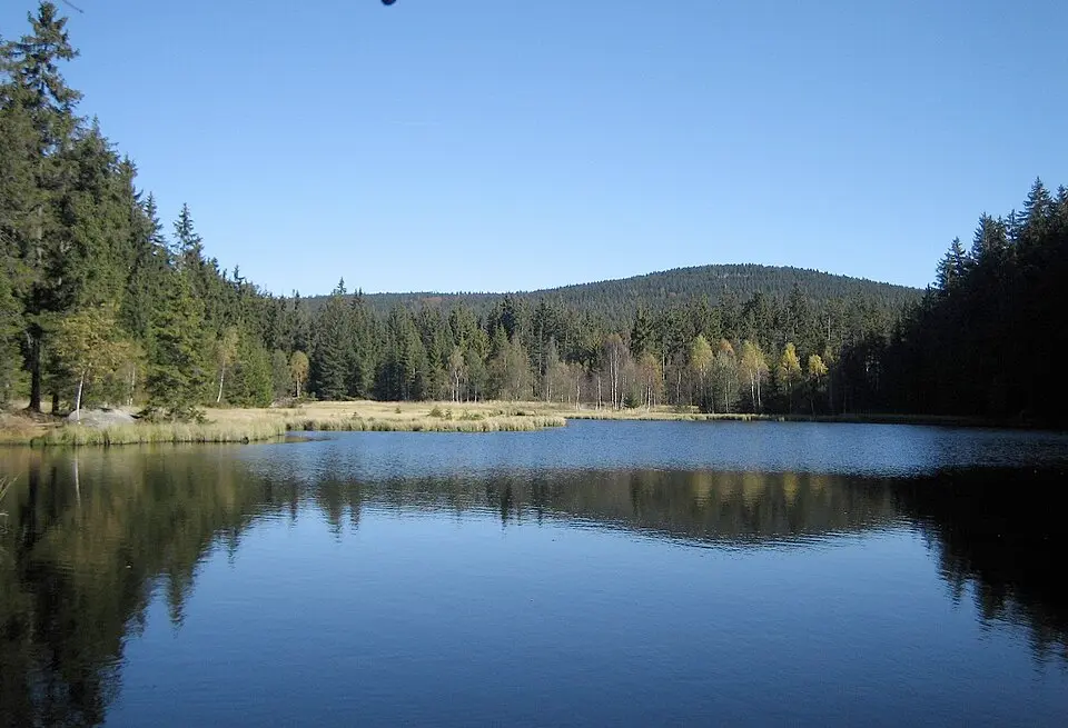 Image: Adrian Michael · CC BY 2.5 Fichtelsee