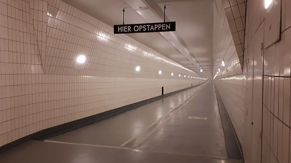 Maastunnel
