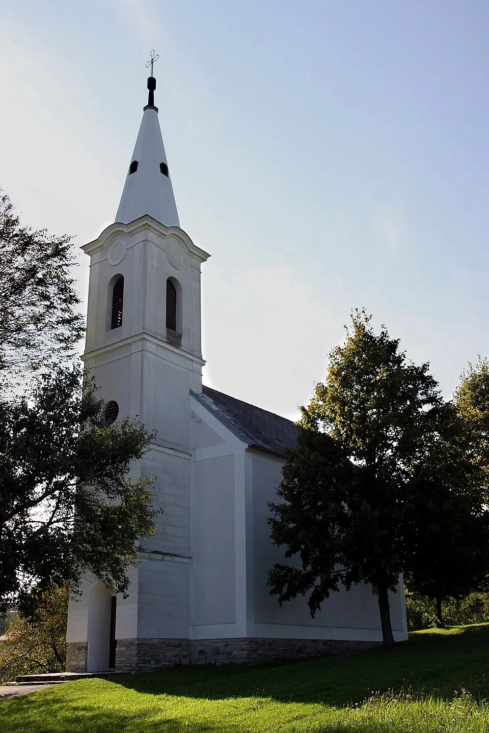 Kath. Filialkirche Christi Himmelfahrt