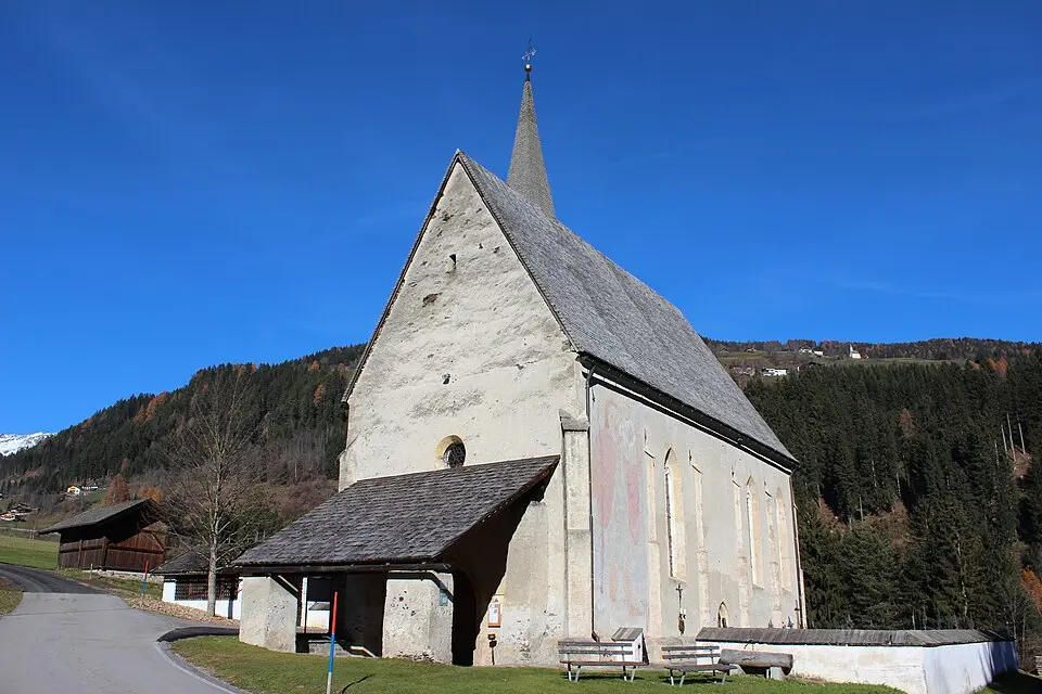 Bild: Steinsplitter · CC BY-SA 3.0 AT Kath. Filialkirche St. Korbinian