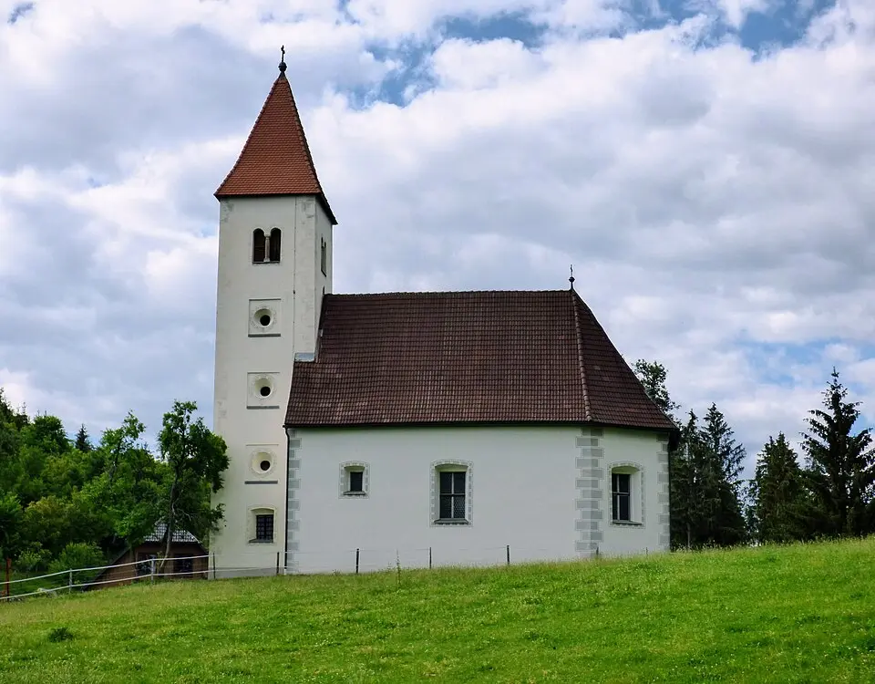 Kath. Filialkirche hll. Benedikt und Scholastika