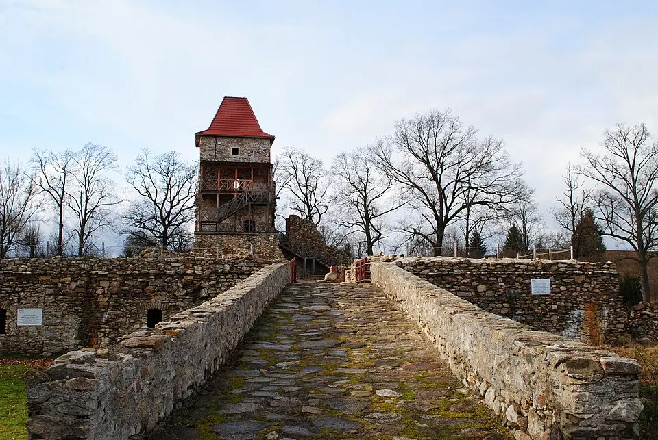Zamek w Starej Kamienicy