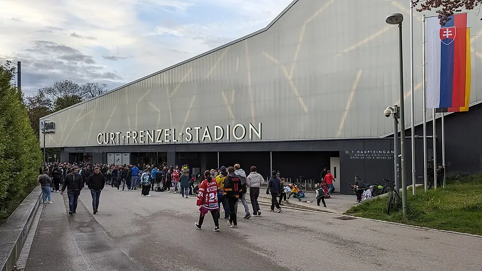 Curt-Frenzel-Stadion
