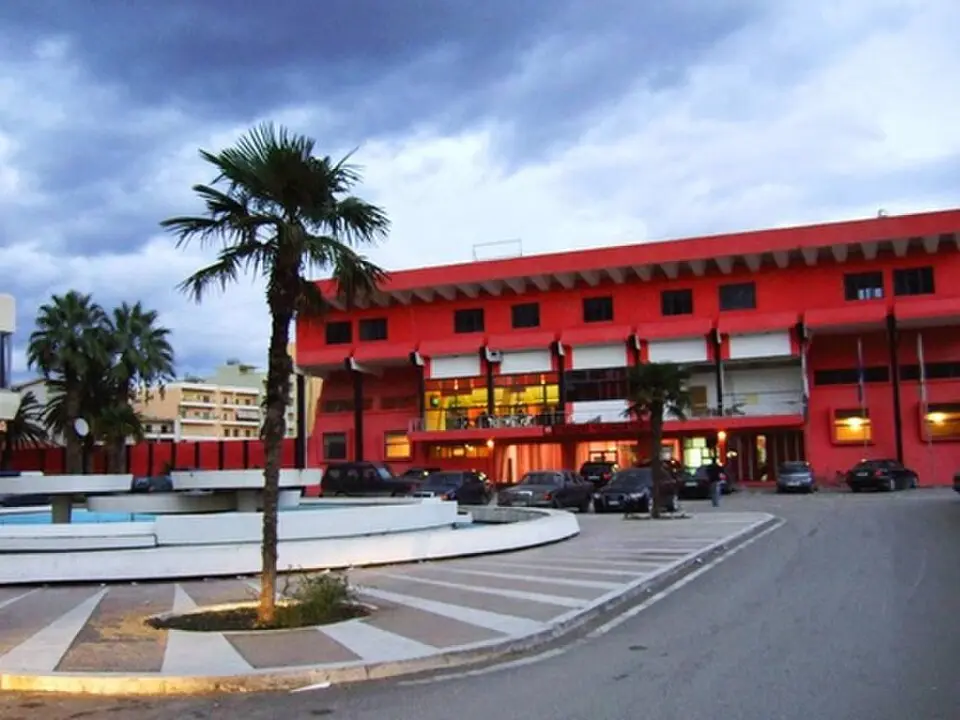 Stadiumi "Flamurtari"