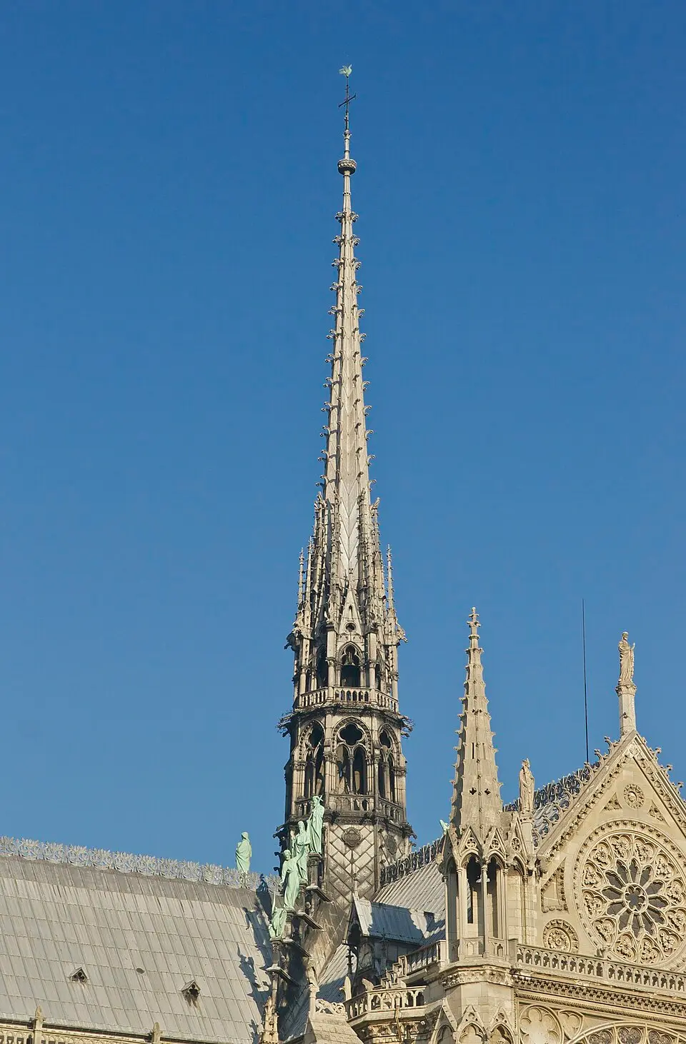 strešni jezdec stolnice Notre-Dame