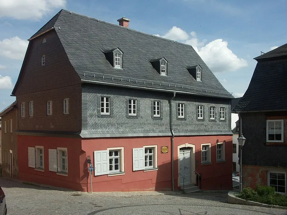 Wohnhaus in Ecklage, ehemalige Kirchschule Paul-Fleming-Straße 4