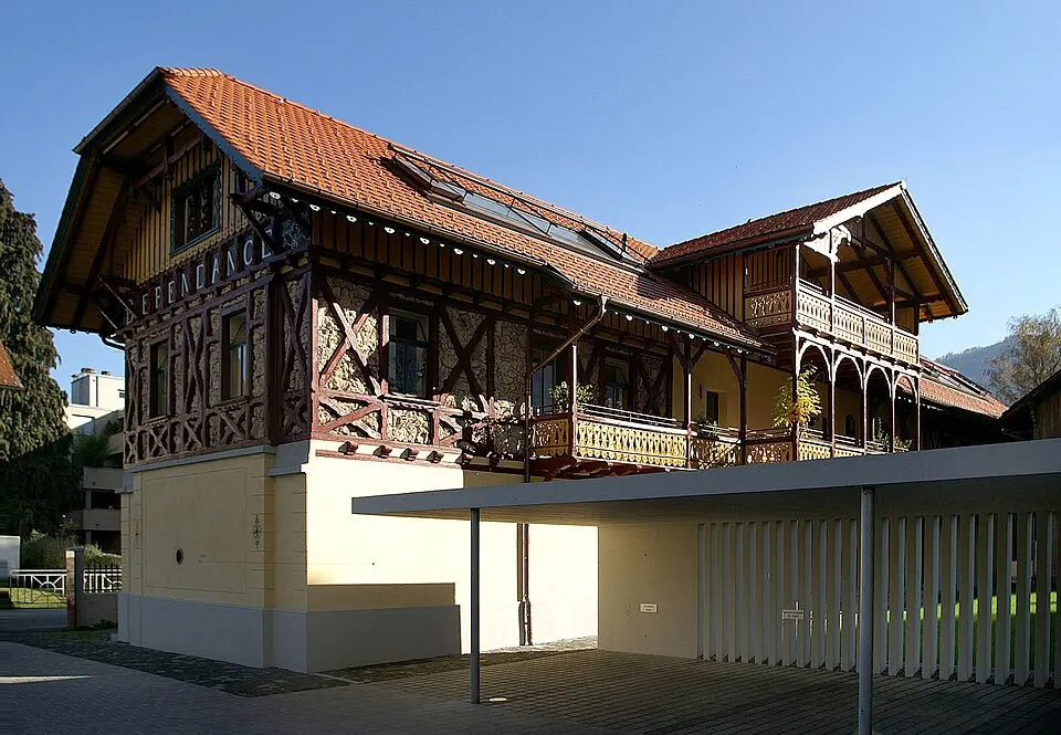 Ehem. Weinkellerei Weiss samt Ökonomiegebäude