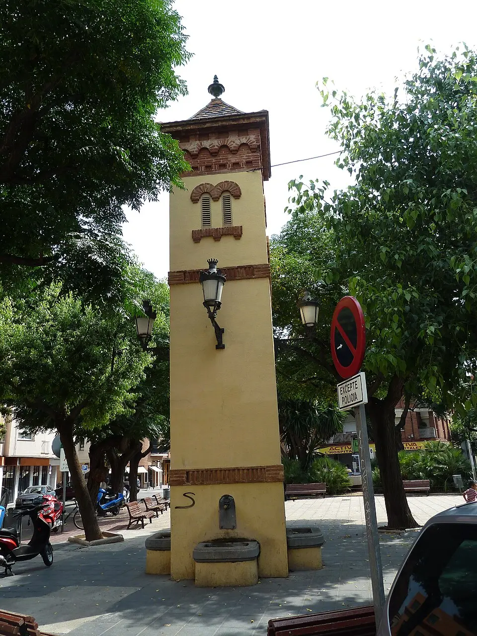 Font de la plaça del Repartidor