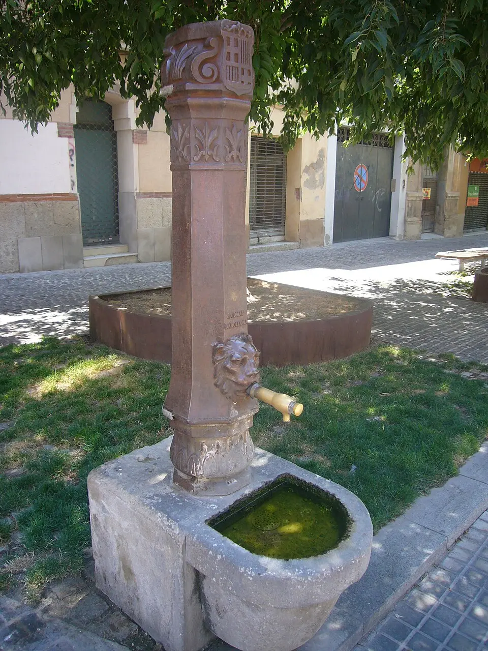 Font del passeig de les Cabres