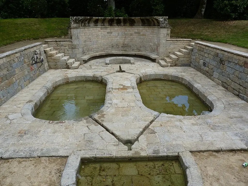 Bild: Crepi22 · CC BY-SA 3.0 fontaine des Carmes